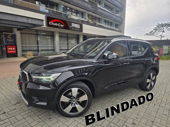 VOLVO XC40 2.0 T5 GASOLINA MOMENTUM AWD GEARTRONIC